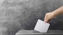Близо 15 000 заявления по-малко за гласуване в чужбина