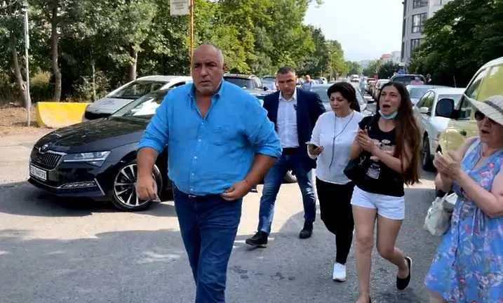  Борисов пристигна на разпит в Национална полиция