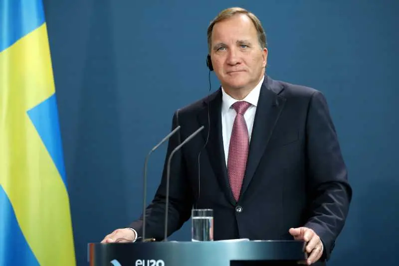 Помолиха Льовен да се върне като премиер на Швеция