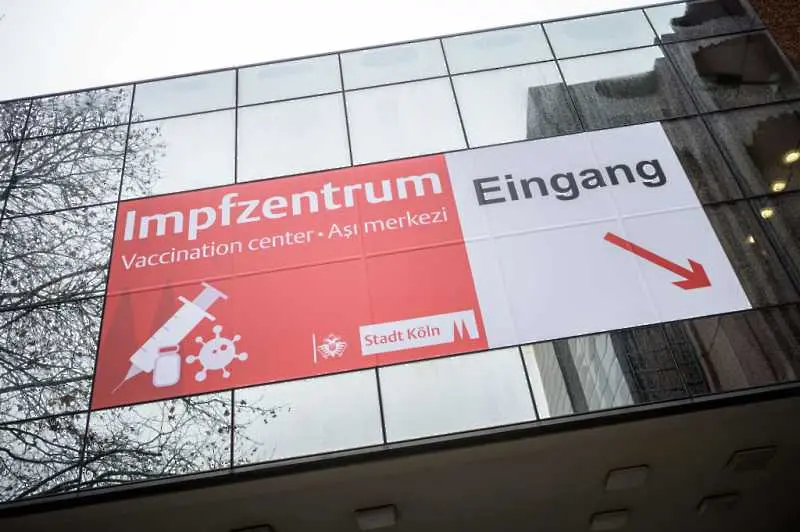Ваксинираните в Германия ще имат повече свобода от неваксинираните