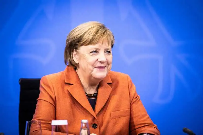Повечето германци оценяват положително работата на Меркел като канцлер