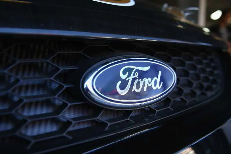 GM и Ford спорят за търговска марка