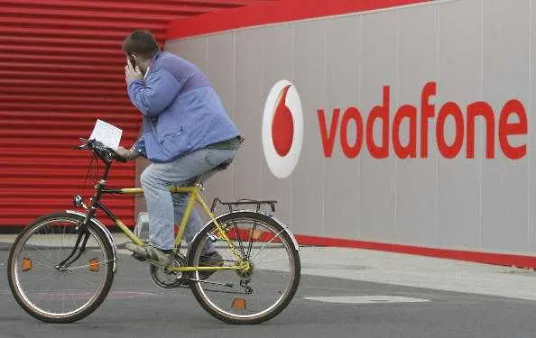Vodafone връща таксите за роуминг за клиентите във Великобритания