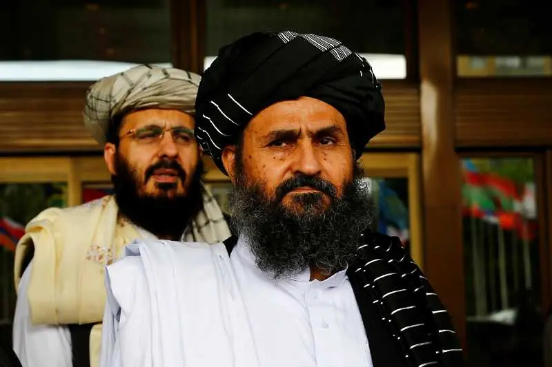 Съосновател на талибаните ще оглави новото правителство в Афганистан