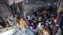 13 държави готови да приемат евакуирани афганистанци