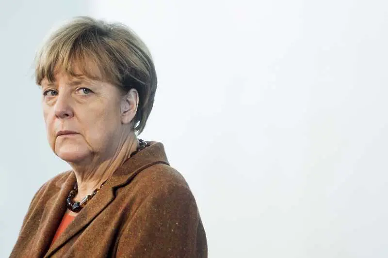 Ангела Меркел посещава Украйна за последно като канцлер
