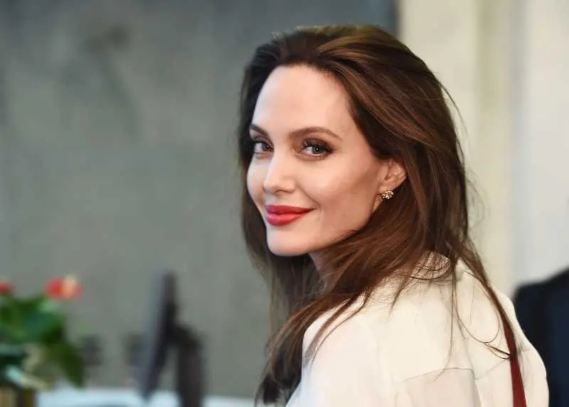 Анджелина Джоли се присъедини към Instagram