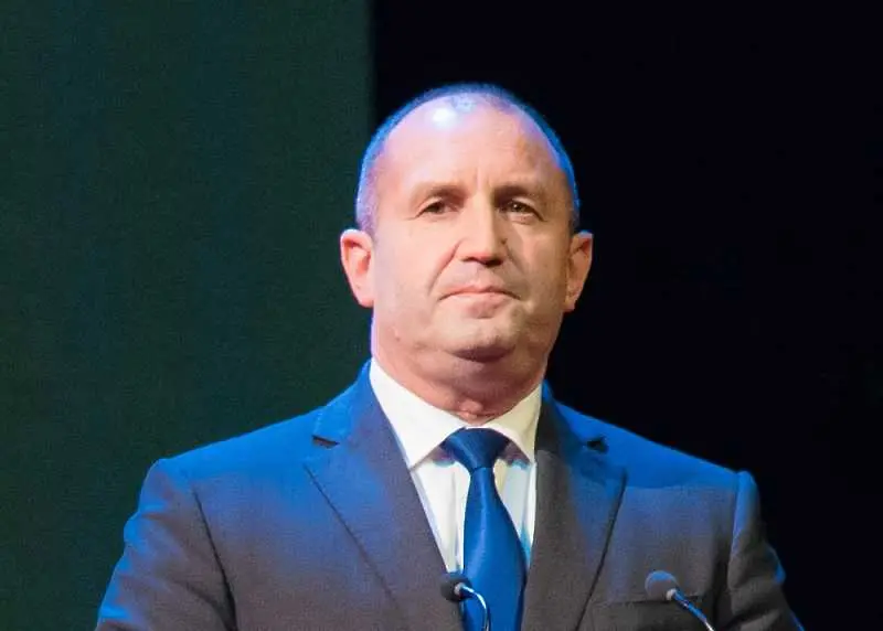 Радев предизвика публично Борисов да се кандидатира за президент