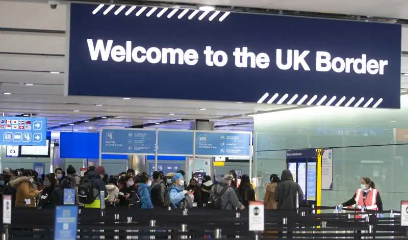 Влизаме във Великобритания само с международен паспорт от 1 октомври
