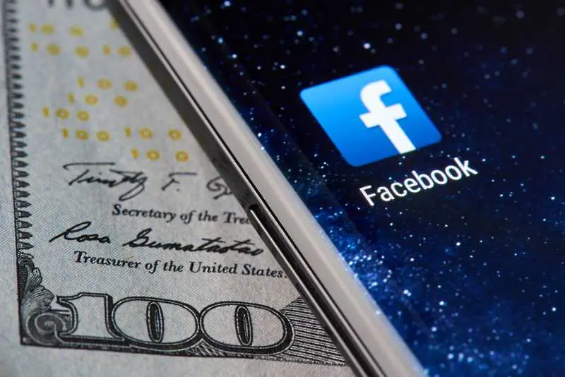 Facebook дава 100 млн. долара за неизплатени фактури на малки бизнеси