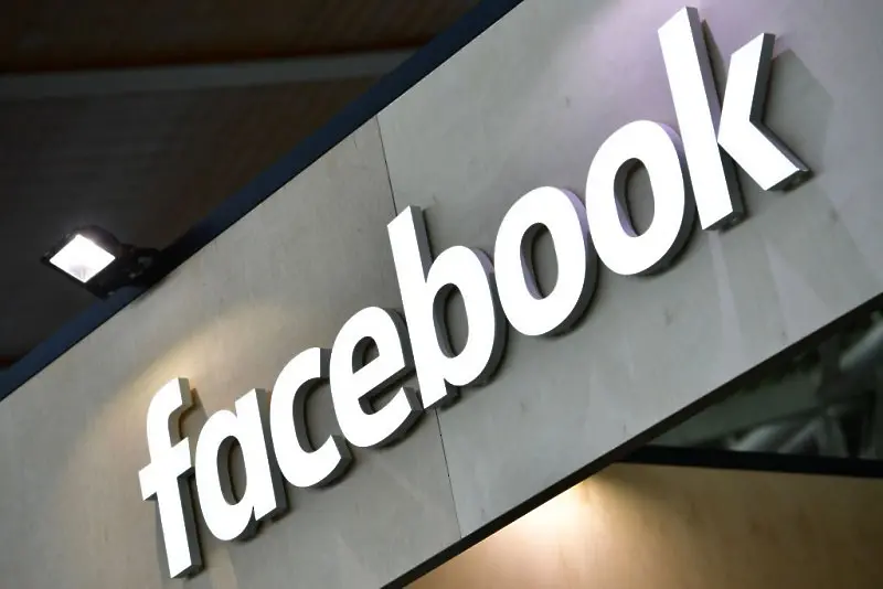 Зукърбърг се оплака от очерняне на имиджа на Facebook. Компанията отчете печалба от 9,2 млрд. долара