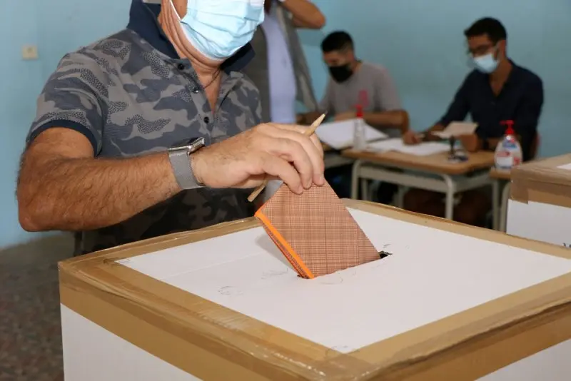 Започва двудневният балотаж на местния вот в Италия