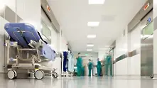 Стачкуват всички здравни работници в гръцките държавни болници