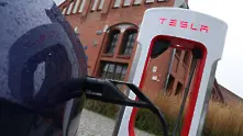Tesla отваря зарядните си станции за коли на други марки