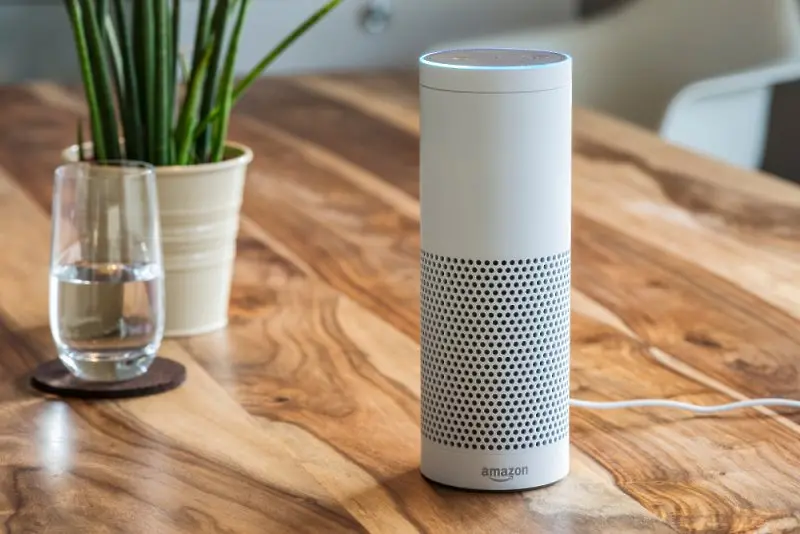 Amazon иска хората да говорят по-малко с Alexa