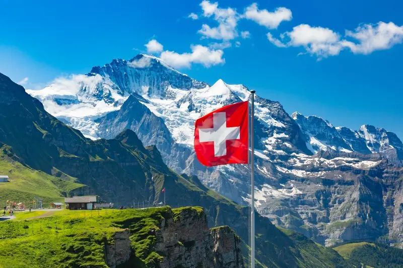 Защо Швейцария отново е топ локация за експатите?