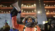 Хиляди протестират срещу COVID мерките в Нидерландия
