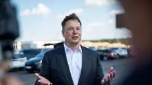 Мъск е продал акции на Tesla за 1 млрд. долара