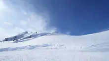 Времето: Слънчево, но ветровито