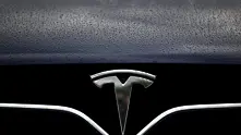 САЩ започват разследване на 580 хил. автомобила Tesla