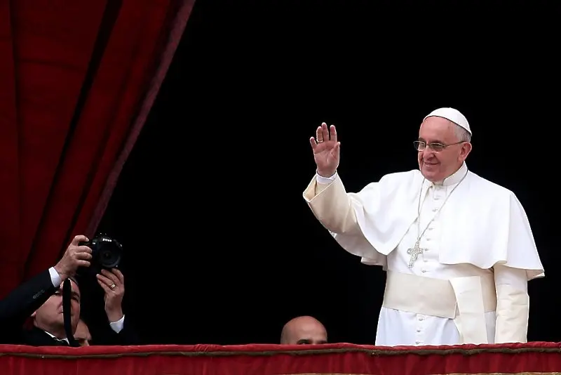 Папа Франциск напомни в коледното си послание за „забравените трагедии“ по света