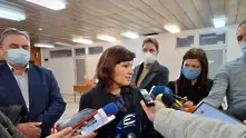 Здравният министър спря процедурата за купуване на 12,5 млн. тестове за ученици заради нередности