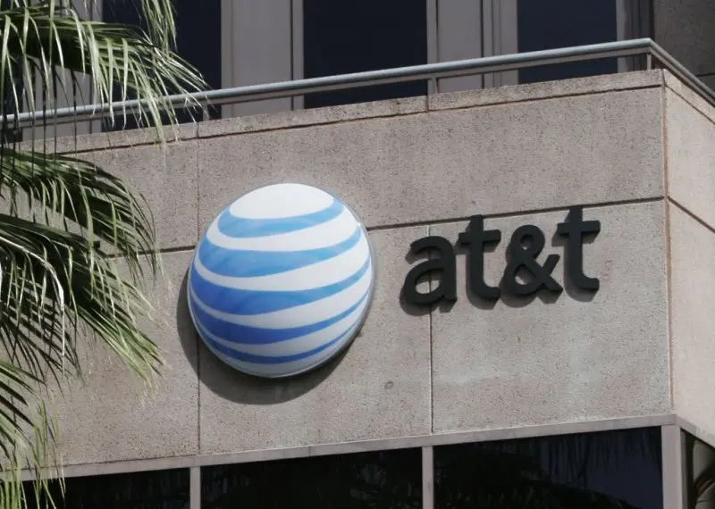 AT&T слива WarnerMedia с Discovery в нов медиен гигант