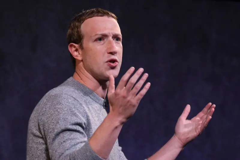 Зукърбърг предупреди за риск от спиране на Facebook и Instagram в ЕС