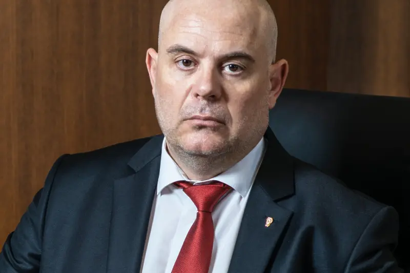 Иван Гешев е дал обяснения пред прокурор за списъка с имена на Петков