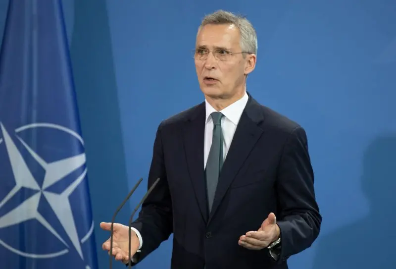Столтенберг: Решено е самолети и войски на НАТО да не влизат в Украйна