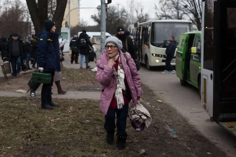 Украйна определи като „неморално“ предложението за коридори за евакуация, водещи към Русия и Беларус