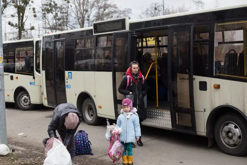 Русия обяви нови хуманитарни коридори. Киев съобщи за успешна евакуация от Суми