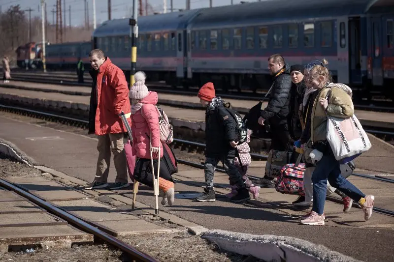 Близо 3 млн. са напуснали Украйна от началото на войната