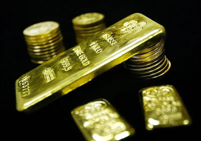 Цената на златото надхвърли 2000 долара за тройунция, докато китайският юан достигна нов връх