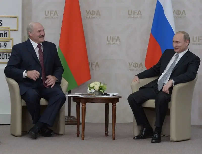 Лукашенко и Путин се договориха Москва да достави на Минск съвременна военна техника