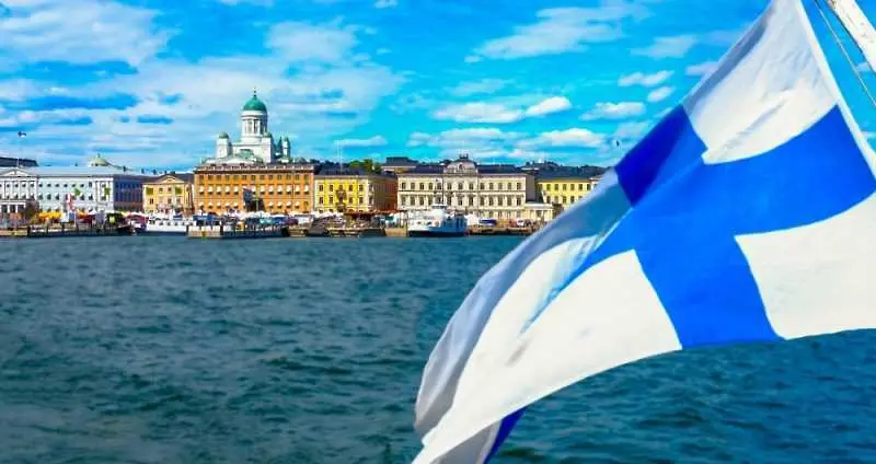 Би Би Си: Руснаци бягат във Финландия, опасяват се от военно положение