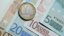 Еврото се търгува близо до прага от 1,12 долара