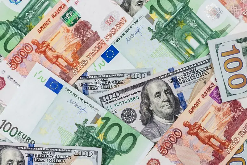 Русия спира продажбата на чуждестранна валута до 9 септември