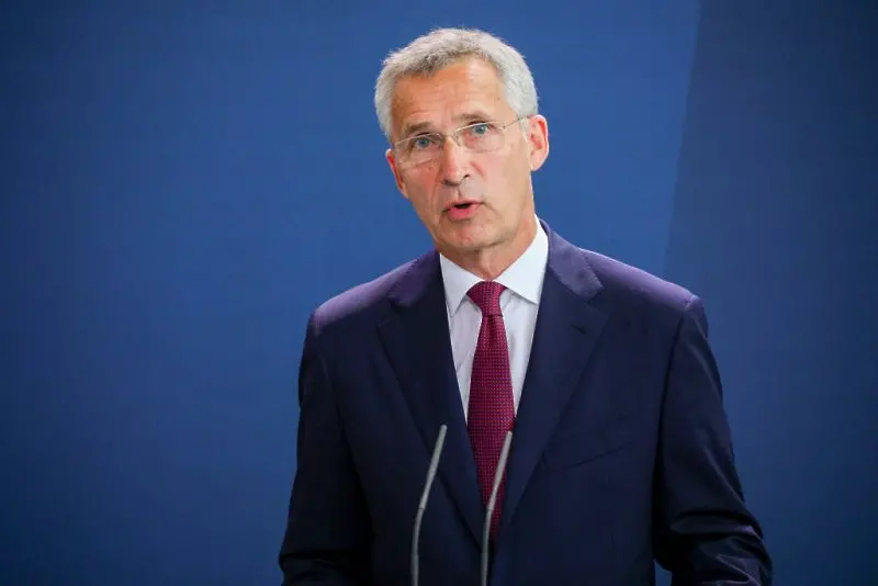 Столтенберг може да остане начело на НАТО още една година