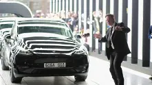 „Стъпка към устойчивото бъдеще“: Илон Мъск отвори завода на Tesla в Берлин