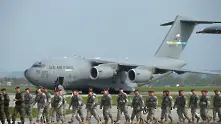 Превръщат стара въздушна база в Албания в център за операции на НАТО