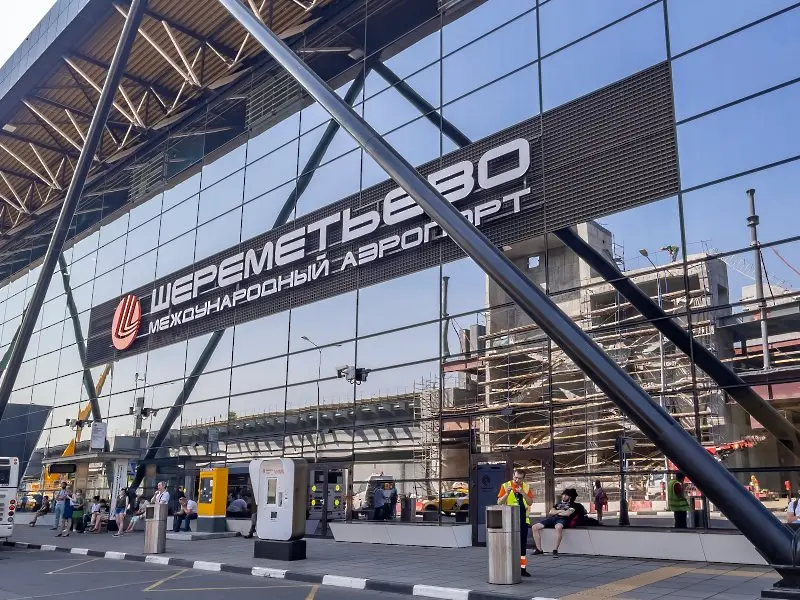 Руското летище „Шереметиево“ пусна в отпуск 7000 души заради западните санкции
