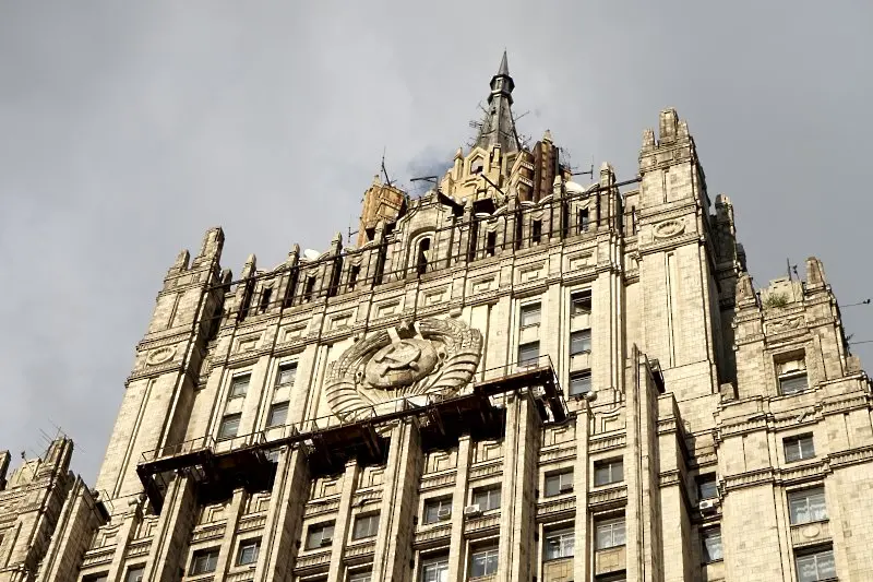 Москва обсъжда отваряне на посолства в Донецката и Луганската народни републики