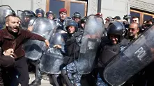 Блокада на Ереван. Властите задържаха 189 протестиращи 