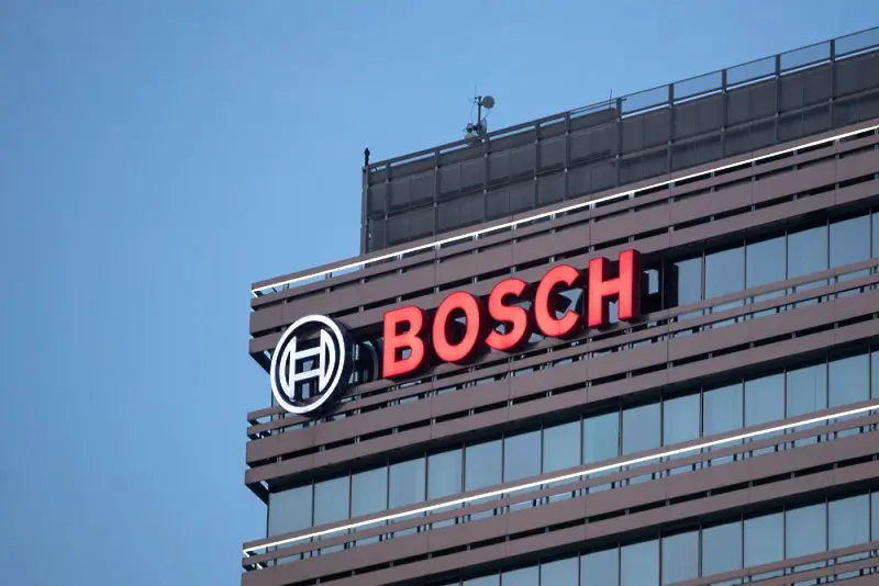 Bosch навлиза в сектора на автономните превозни средства
