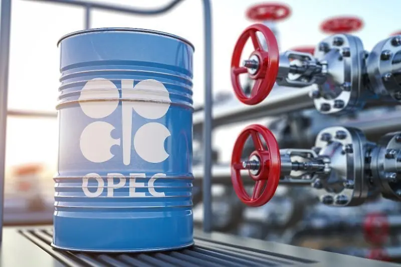 Петролът на ОПЕК се задържа на границата от 100 долара за барел