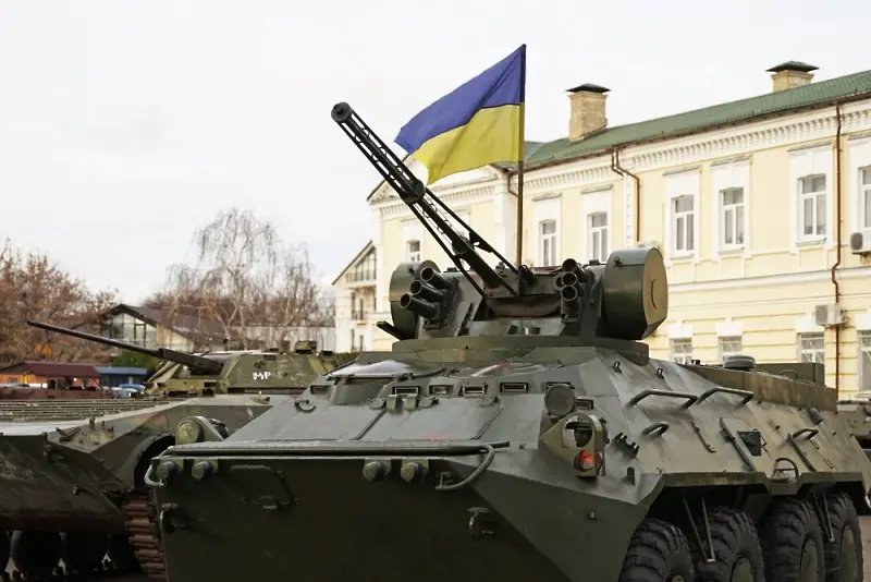 Дипломатите се завръщат в Киев