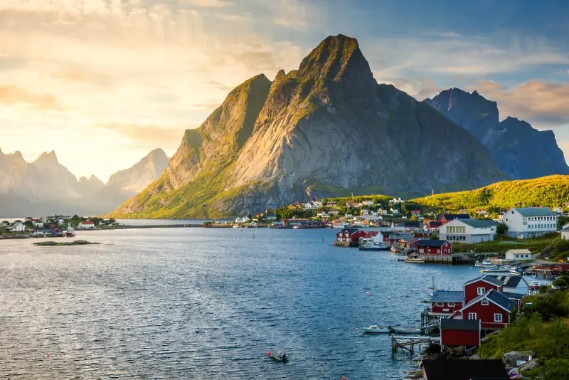 ЕС и Норвегия с мерки за устойчив риболов в Арктика