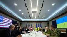 САЩ започват да връщат дипломатите си в Киев