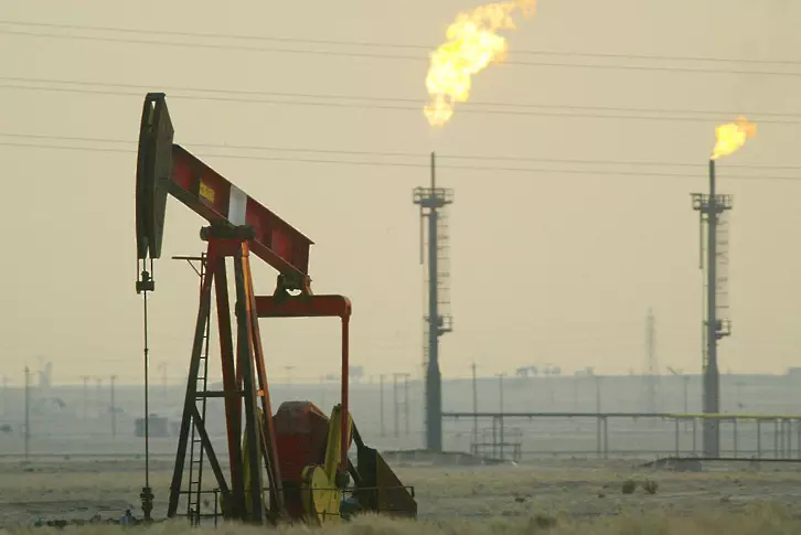 Цените на петрола продължават да растат